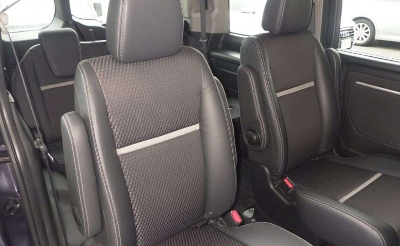 HONDA STEPWGN COOL SPIRIT 7-SEATERS 2015