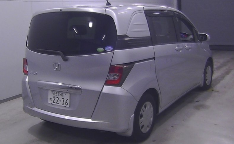 HONDA FREED SPIKE G JUST SELECTION 2010