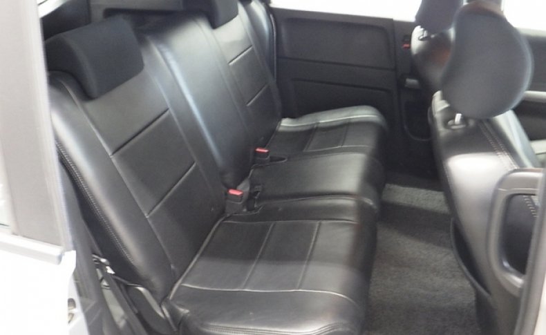 HONDA FREED SPIKE G 2011