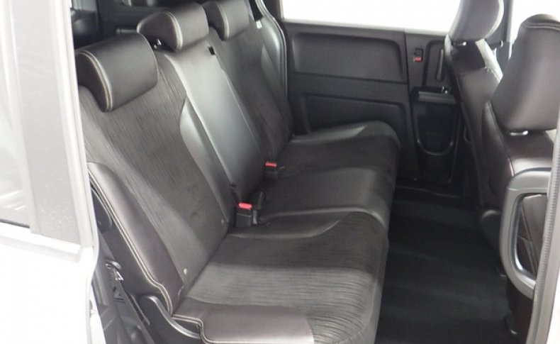 HONDA FREED SPIKE G PREMIUM EDITION 2015
