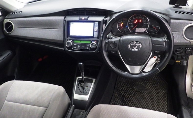 TOYOTA COROLLA AXIO 1.5 G 4WD 2012