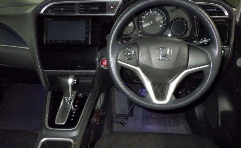HONDA SHUTTLE G 2015