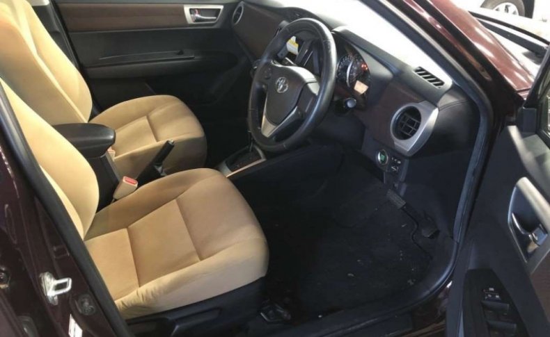 TOYOTA COROLLA AXIO G 2012