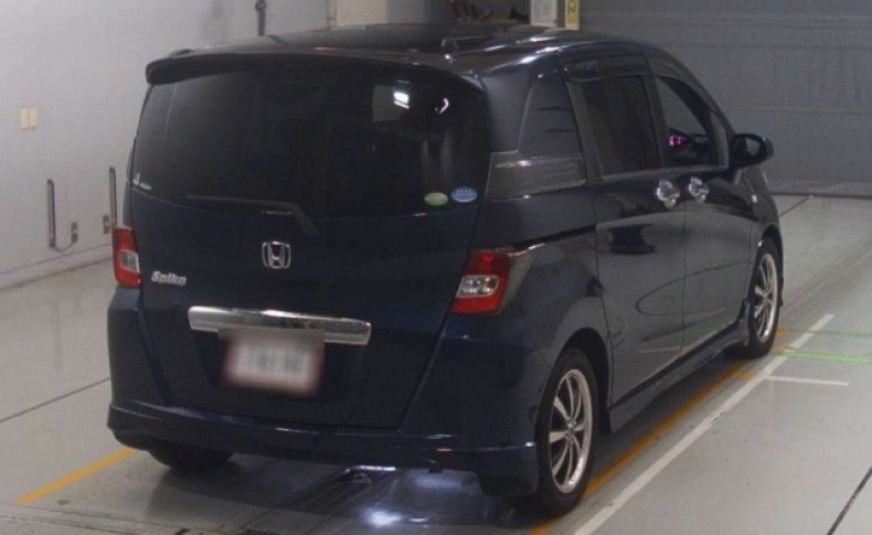 HONDA FREED SPIKE G Aero 2010