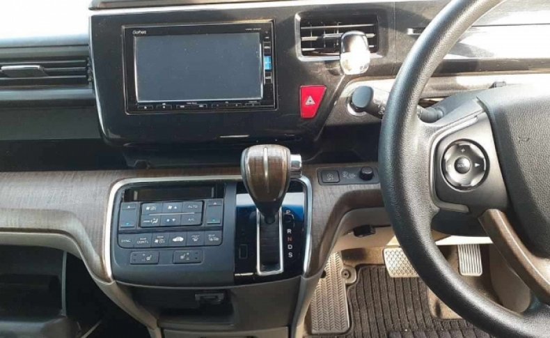 HONDA STEPWGN G EX 2016