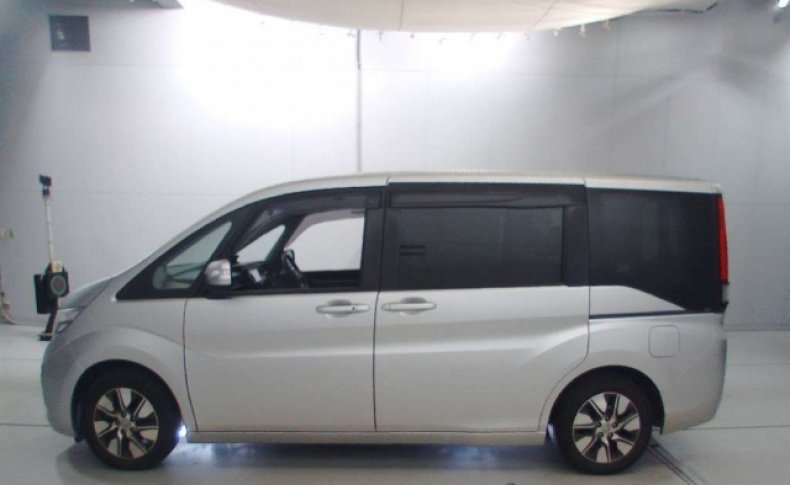HONDA STEPWGN G EX 2016