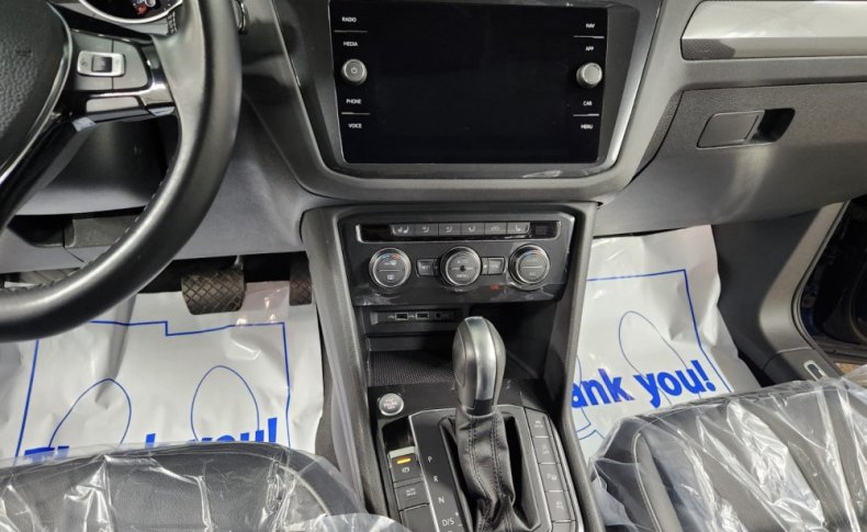 VOLKSWAGEN TIGUAN WVGZZZ5NZLW315679 2019