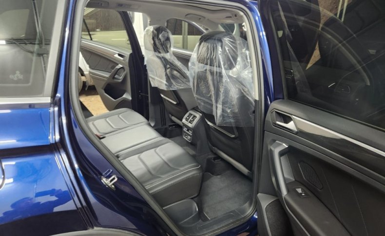 VOLKSWAGEN TIGUAN WVGZZZ5NZLW315679 2019