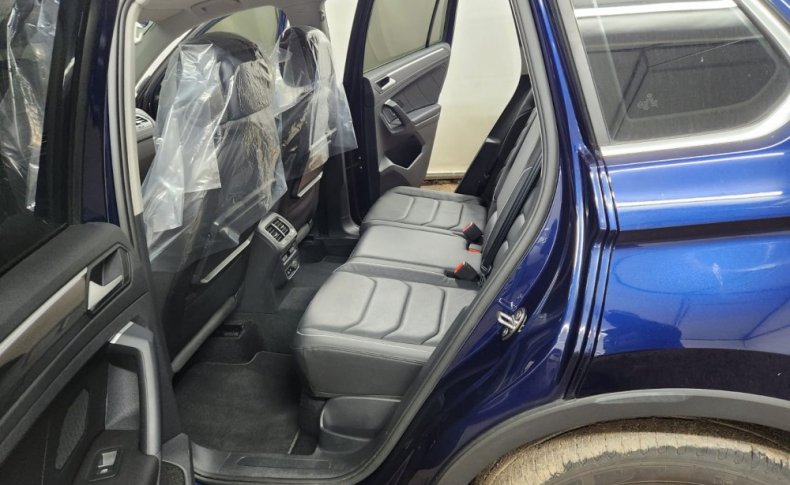 VOLKSWAGEN TIGUAN WVGZZZ5NZLW315679 2019