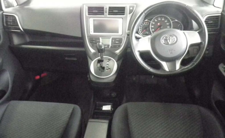 TOYOTA RACTIS G 4WD 2011