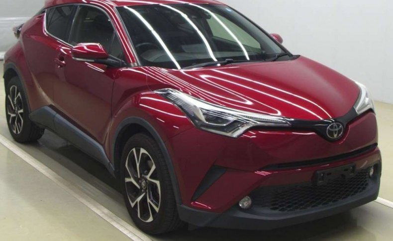 TOYOTA C-HR G-T 4WD 2016