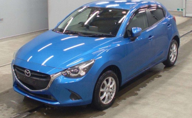 MAZDA DEMIO 13S 4WD 2015