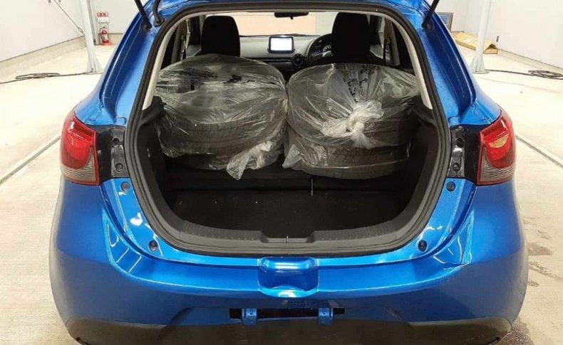 MAZDA DEMIO 13S 4WD 2015
