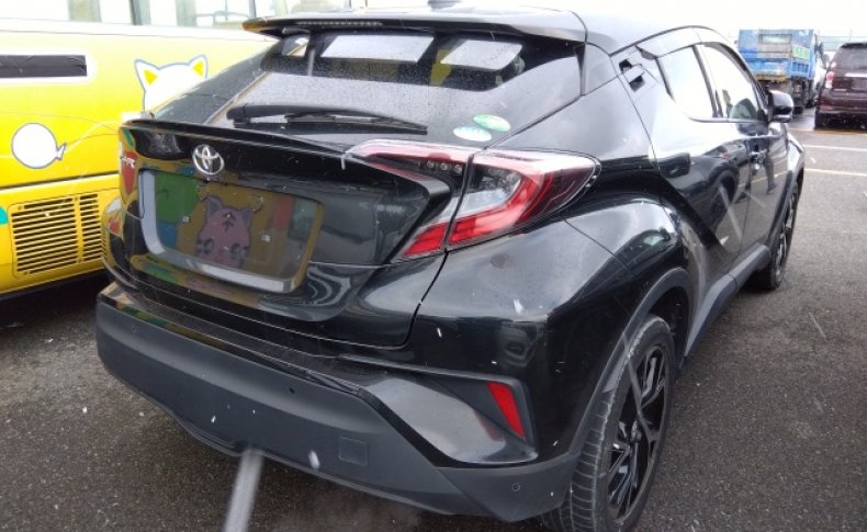 TOYOTA C-HR G-T 4WD 2016