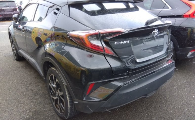 TOYOTA C-HR G-T 4WD 2016