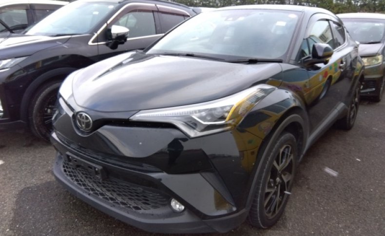 TOYOTA C-HR G-T 4WD 2016