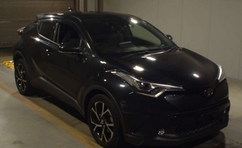 TOYOTA C-HR G-T 4WD 2016