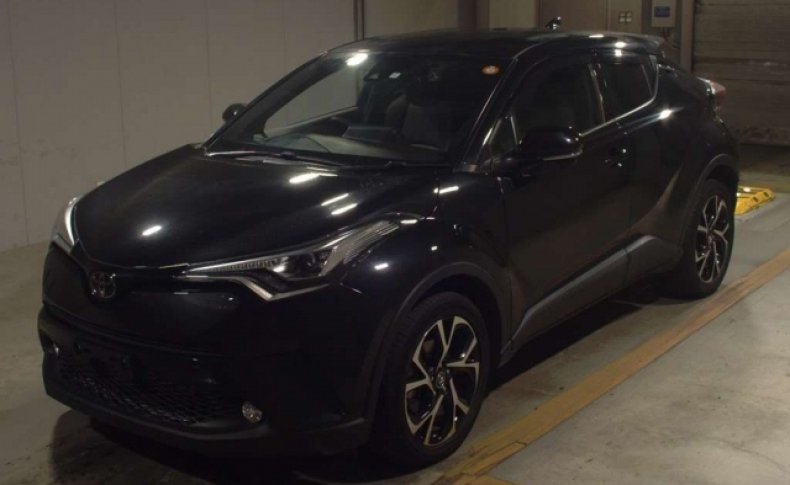 TOYOTA C-HR G-T 4WD 2016