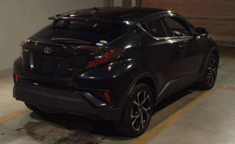 TOYOTA C-HR G-T 4WD 2016