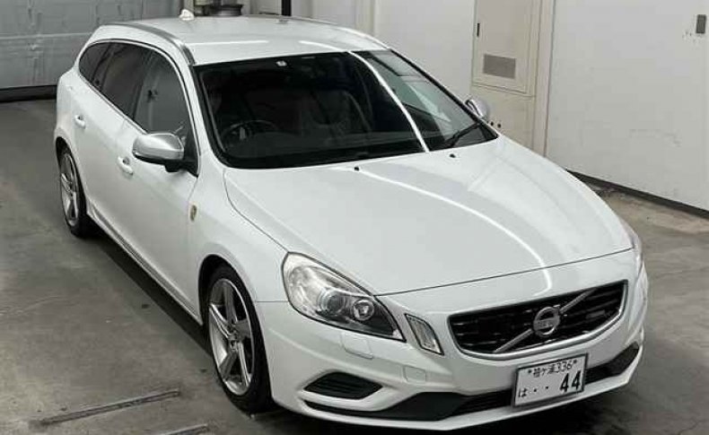 VOLVO V60 1.6 T4 R-Design 2012