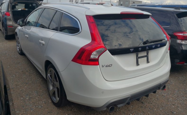 VOLVO V60 1.6 T4 R-Design 2012