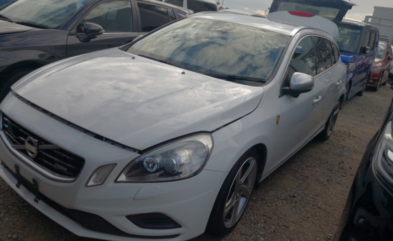 VOLVO V60 1.6 T4 R-Design 2012