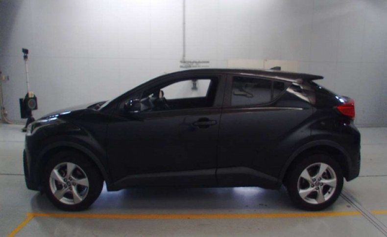 TOYOTA C-HR S-T 4WD 2016