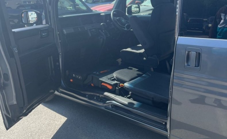 HONDA N-VAN 4WD + STYLE FAN HONDA SENSING HIGH ROOF 2019