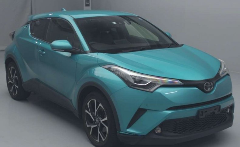 TOYOTA C-HR G-T 4WD 2016