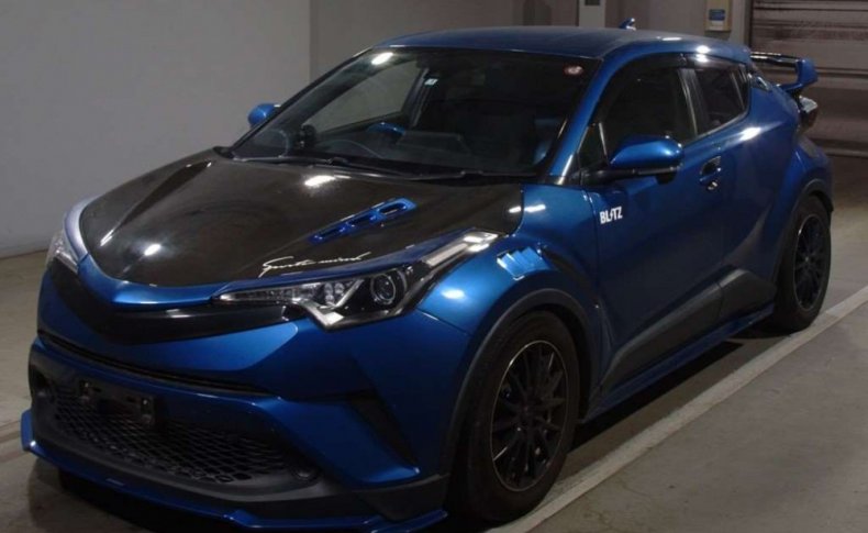 TOYOTA C-HR S-T 4WD 2017