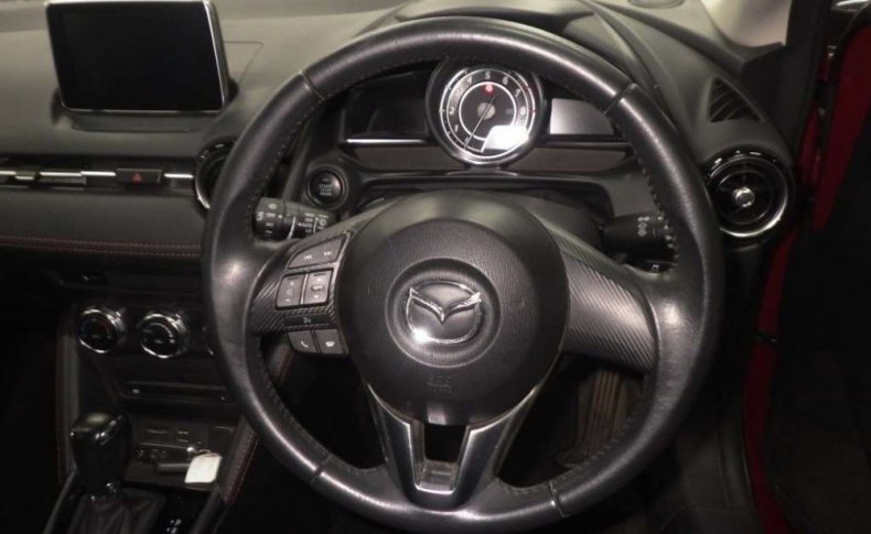 MAZDA DEMIO 13S Touring 4WD 2016