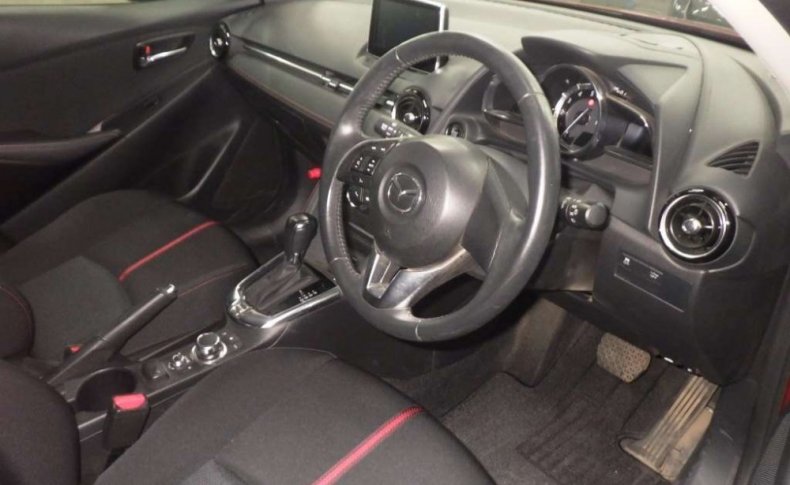 MAZDA DEMIO 13S Touring 4WD 2016
