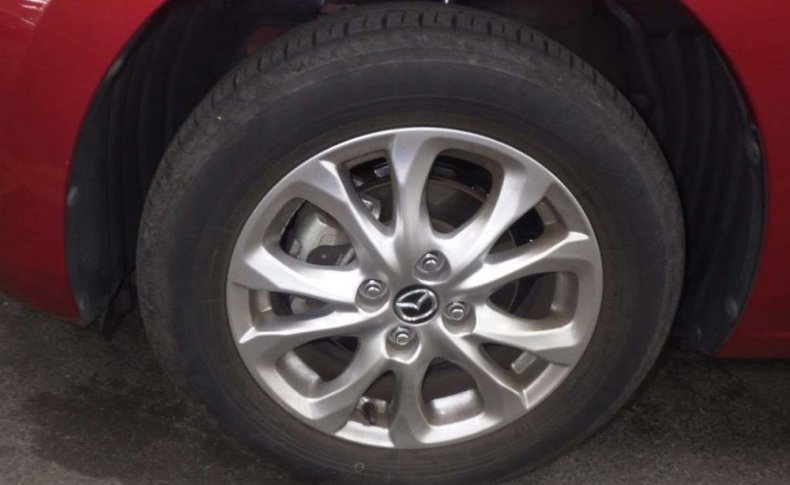 MAZDA DEMIO 13S Touring 4WD 2016