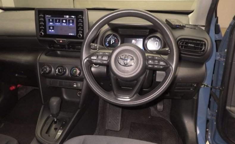 TOYOTA YARIS CROSS X 2020