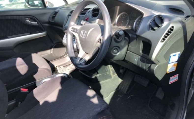 HONDA STREAM ZS HDD Navi Package 2010