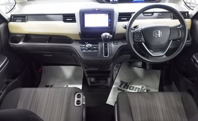 HONDA FREED SEAT LIFT UP SEAT CAR 2016