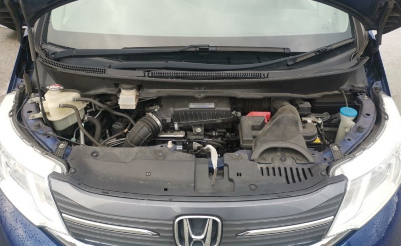HONDA STEPWGN G 8-SEATERS 2015