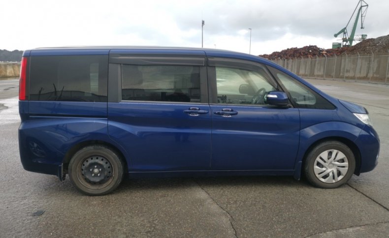 HONDA STEPWGN G 8-SEATERS 2015