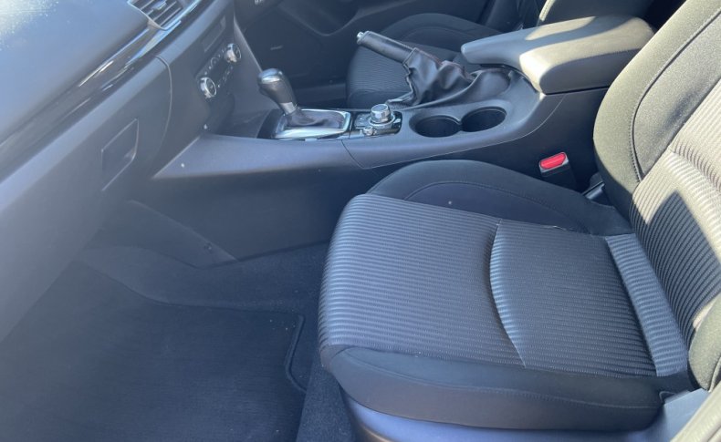 MAZDA AXELA 15 S 2013