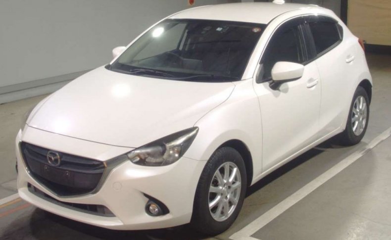 MAZDA DEMIO 13 S 2015