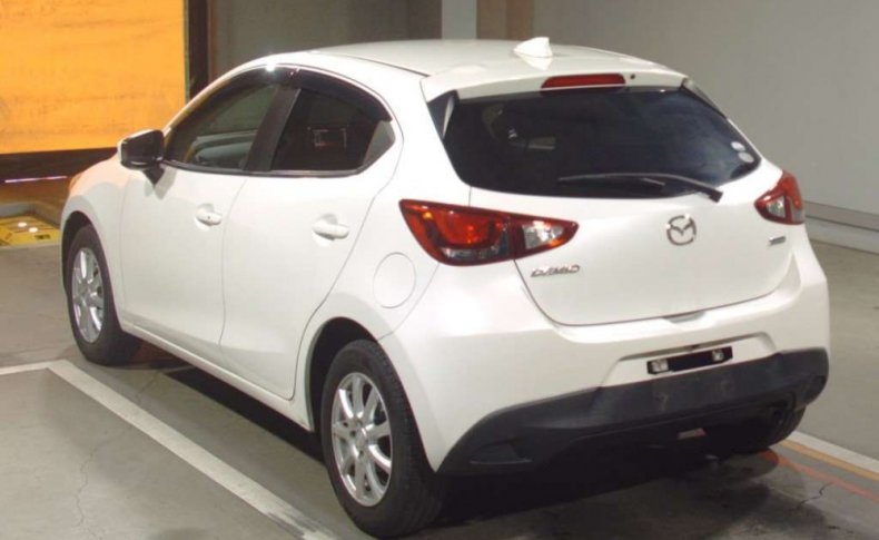 MAZDA DEMIO 13 S 2015