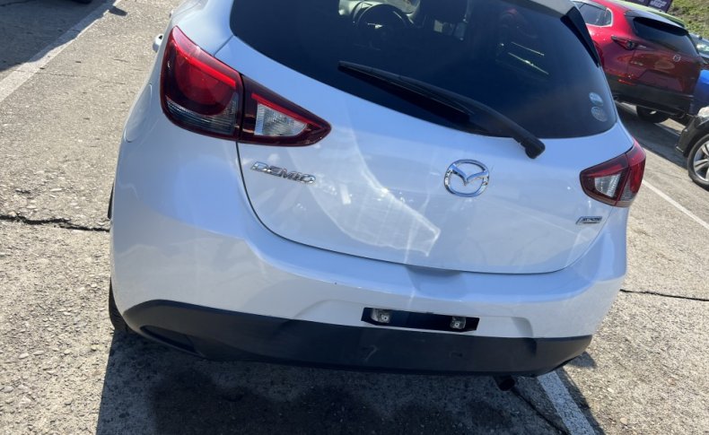 MAZDA DEMIO 13 S 2015