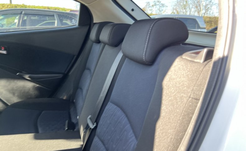 MAZDA DEMIO 13 S 2015
