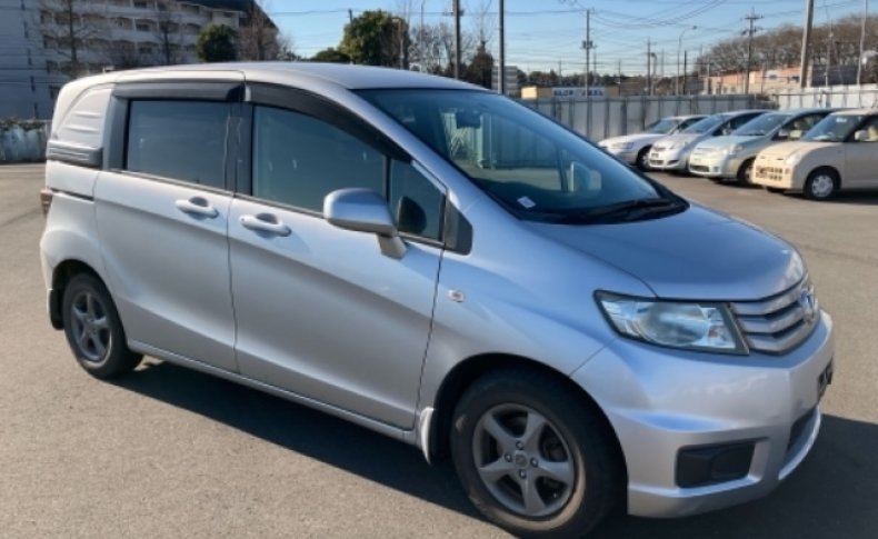 HONDA FREED SPIKE G JUST SELECTION 2010