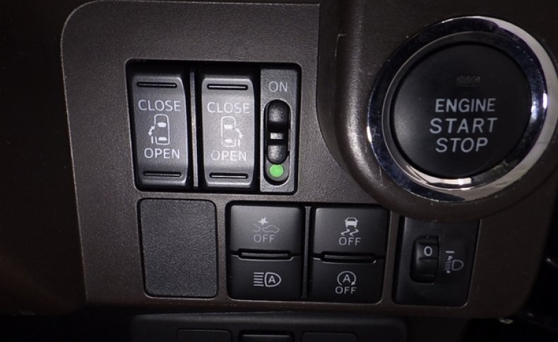 TOYOTA TANK/ROOMY/THOR/JUSTY 4WD G 2019