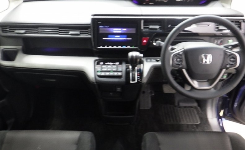 HONDA STEPWGN Honda Sensing 7seats 2019