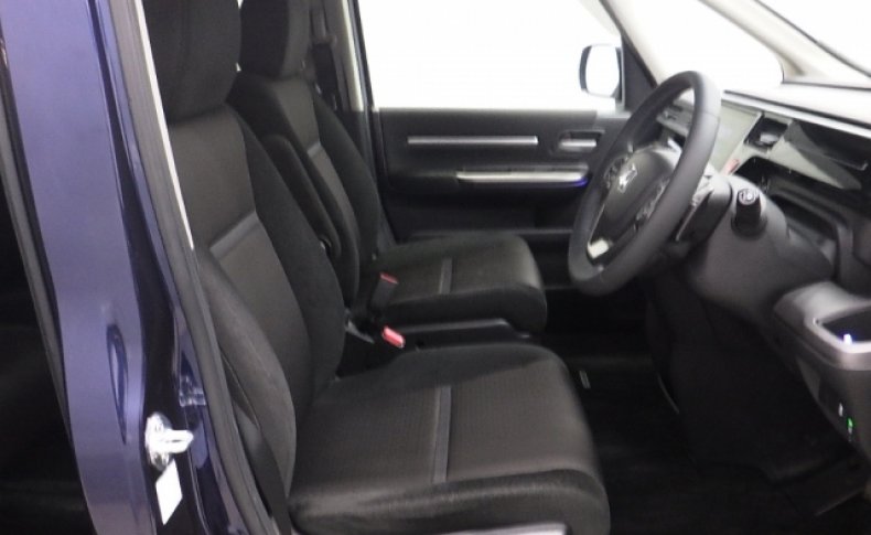 HONDA STEPWGN Honda Sensing 7seats 2019