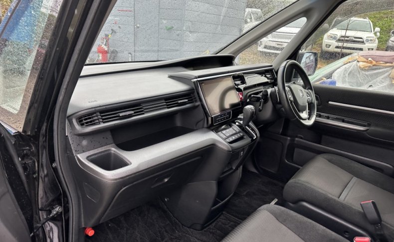 HONDA STEPWGN Honda Sensing 7seats 2018