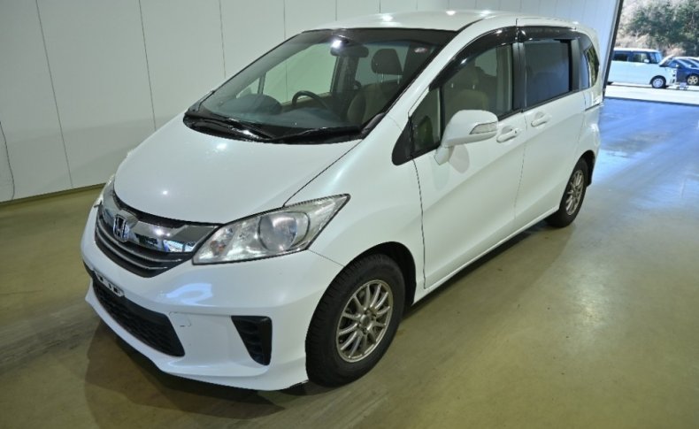 HONDA FREED G Premium Edition 7seats 2015