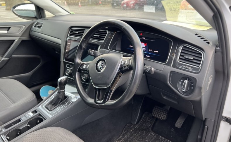 VOLKSWAGEN GOLF VARIANT TSI COMFORT 2019